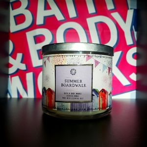 Sold! B&BW 3 Wick Candle Summerboardwalk